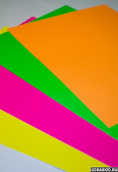 Бумага самоклеющаяся А4 разная